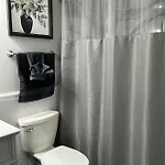 Cozy Home, 10 Minutes Away From Downtown Charlotte