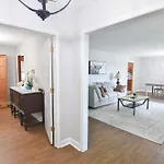 Holiday home Cozy 2br 2ba 5 Min To 20 Min To Downtown Clt