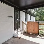 Holiday home Cozy 2br 2ba 5 Min To 20 Min To Downtown Clt *