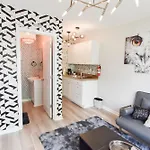 Charlotte Tiny Home Getaway 5 Min To Lake Wylie