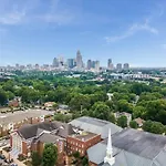 Downtown,Fenced Yard,5 Beds