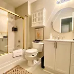 Holiday home Your Cozy Retreat In Charlotte