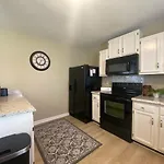 Your Cozy Retreat In Charlotte