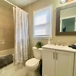 Holiday home Your Cozy Retreat In Charlotte