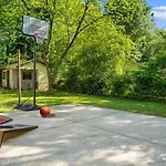 4bd Contemporary With Bbq, Game Charlotte