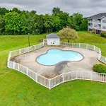 Charming W/ Balcony, 1 Mi To Unc Charlotte! * Charlotte