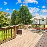 Chelsea\'S Fun House-University Area!