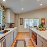 Modern With Yard 3 Mi To Uptown Charlotte! * Charlotte