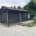 Charming Urban Retreat - Cozy Cottage In Charlotte