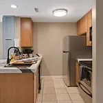 Gorgeous 2 Bedroom Near Carowinds - Patio - Pool *
