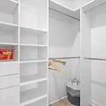 2 Unit Modern Close To Uptown *