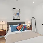 2 Unit Modern Close To Uptown Apartment Charlotte