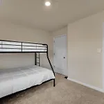 Holiday home Beautifull House Near Airport *