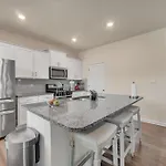 Beautifull House Near Airport *