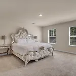 Beautifull House Near Airport Holiday home *