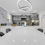 Spacious 4br * Charlotte