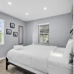 Holiday home Spacious 4br Charlotte