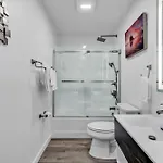 Spacious 4br Holiday home