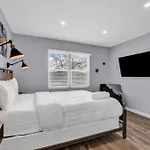 Spacious 4br