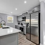 Spacious 4br Holiday home Charlotte