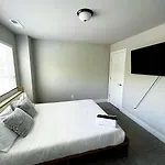 Brand New Build 10 Min- Uptown