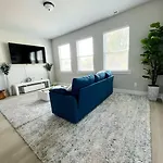 Brand New Build 10 Min- Uptown Charlotte