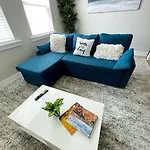 Brand New Build 10 Min- Uptown