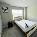 Brand New Build 10 Min- Uptown *