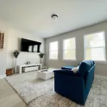 Brand New Build 10 Min- Uptown Charlotte