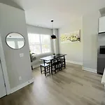 Holiday home Brand New Build 10 Min- Uptown *
