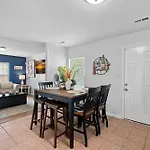 Cozy 4br Near Uptown -king Bed- Jacuzzi * Charlotte