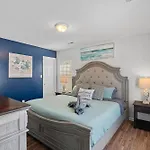 Holiday home Cozy 4br Near Uptown -king Bed- Jacuzzi *