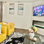Spacious 3-Bedrooms House In Charlotte