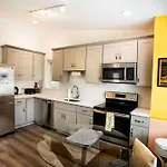 Urban Nest Holiday home