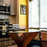 Urban Nest Holiday home *