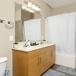 2ba/2br Uptown Loft 5 Mins To Panthers Stadium_319 Apartment Charlotte