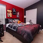 Movie Theme Townhouse 6Miles From Clt Airport