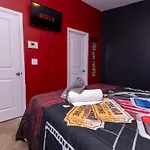 Movie Theme Townhouse 6Miles From Clt Airport
