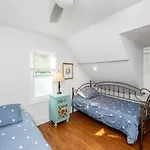3br Escape Pool Hot Tub Theater Holiday home Charlotte
