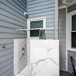 3Br Charlotte Escape Pool Hot Tub Theater