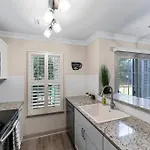 Golf Oasis Modern Townhome! Charlotte