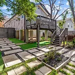 Retreat: Luxury 4br Heaven Holiday home Charlotte
