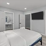 Holiday home Retreat: Luxury 4br Heaven *