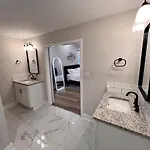 Flexis Living Holiday home Charlotte