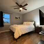 Apartment 3 Bedroom Townhouse-max 8 Guests