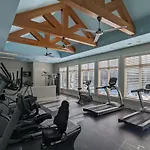 Away From - Book Friday And Saturday Get Sunday Free! Sleeps 7 Immediate Availability! Beautiful Gated Community Apartment