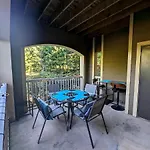 Apartment Away From - Book Friday And Saturday Get Sunday Free! Sleeps 7 Immediate Availability! Beautiful Gated Community Charlotte