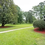 487) Massive 3 Bedroom With A Firepit
