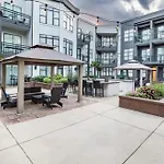 1 Bedroom Townhouse Studio In Uptown Charlotte