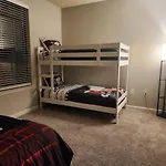 Movie Themed Family Get-a-way! Sleeps 7 Popcorn, Snacks, And Drinks, Included - Pools Are Still Open! Apartment Charlotte